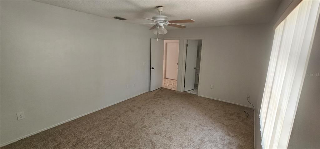 For Sale: $335,000 (3 beds, 2 baths, 1105 Square Feet)