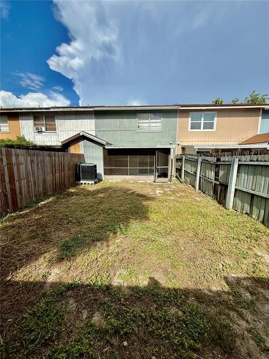 For Sale: $250,000 (3 beds, 2 baths, 1218 Square Feet)
