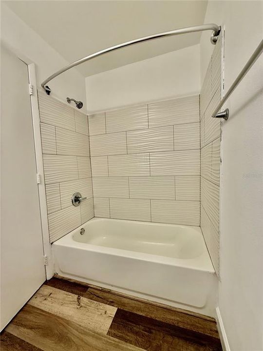 For Sale: $250,000 (3 beds, 2 baths, 1218 Square Feet)