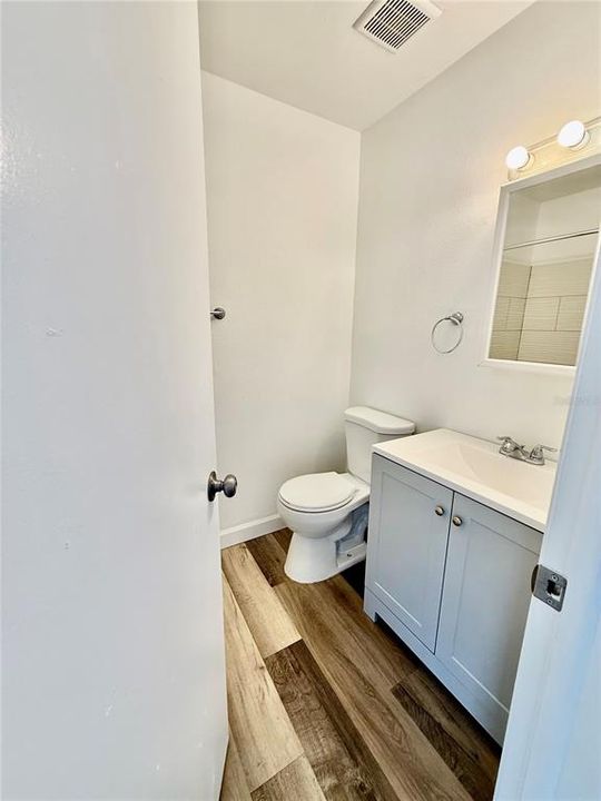 For Sale: $250,000 (3 beds, 2 baths, 1218 Square Feet)
