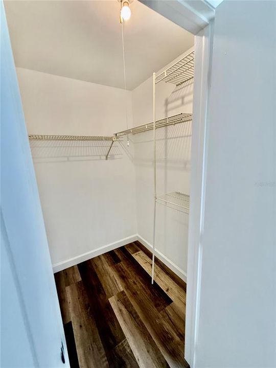 For Sale: $250,000 (3 beds, 2 baths, 1218 Square Feet)