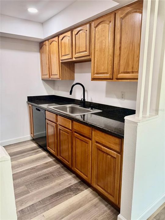 For Sale: $250,000 (3 beds, 2 baths, 1218 Square Feet)