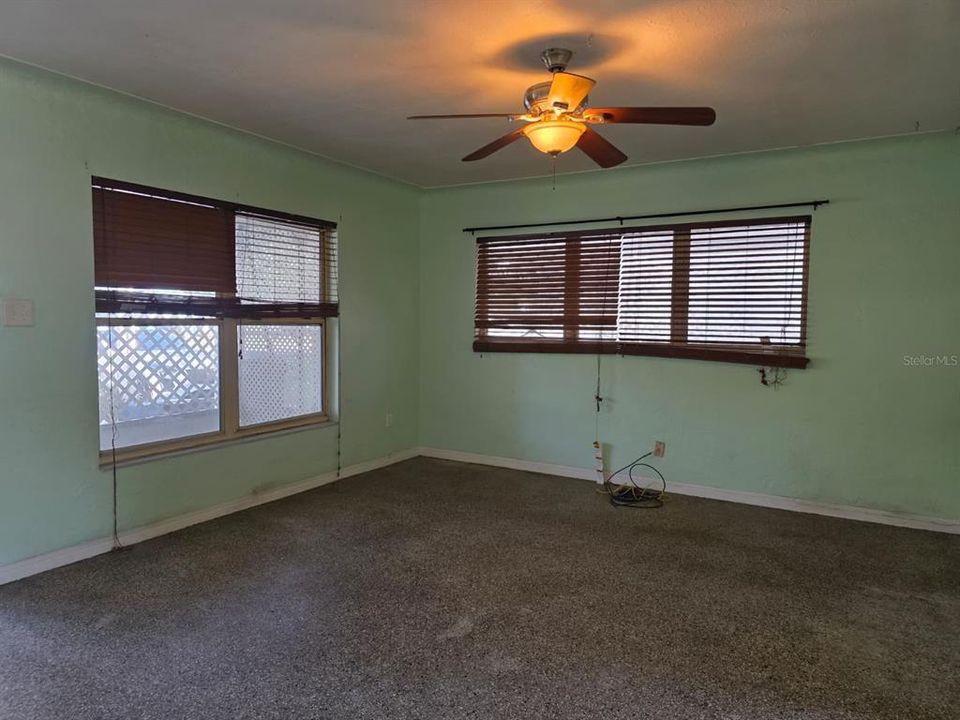 En Venta: $299,900 (2 camas, 1 baños, 1114 Pies cuadrados)