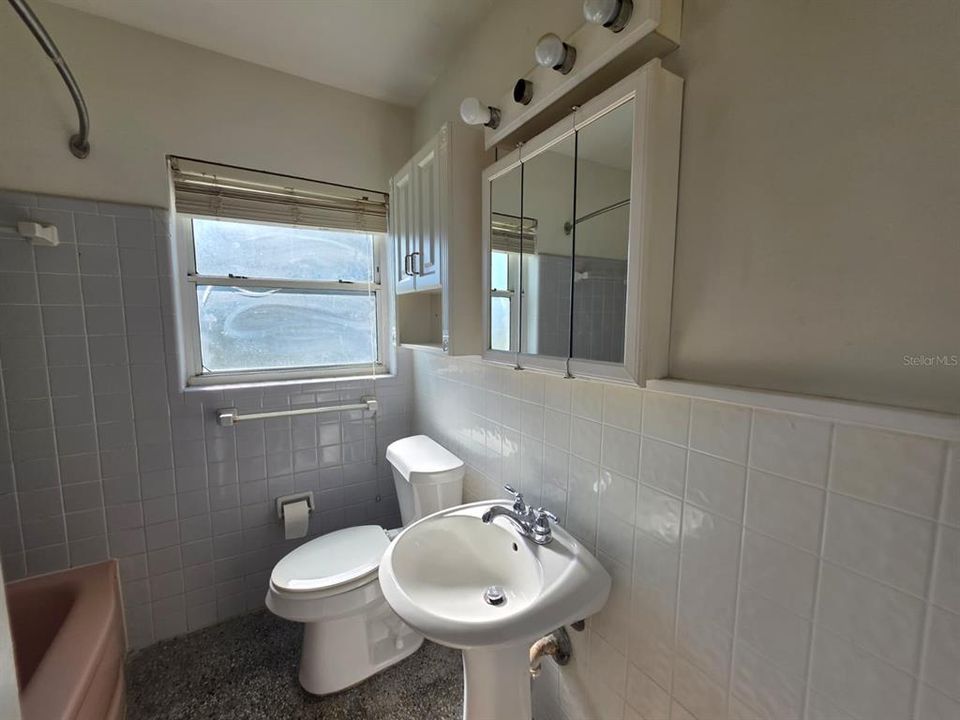 En Venta: $299,900 (2 camas, 1 baños, 1114 Pies cuadrados)