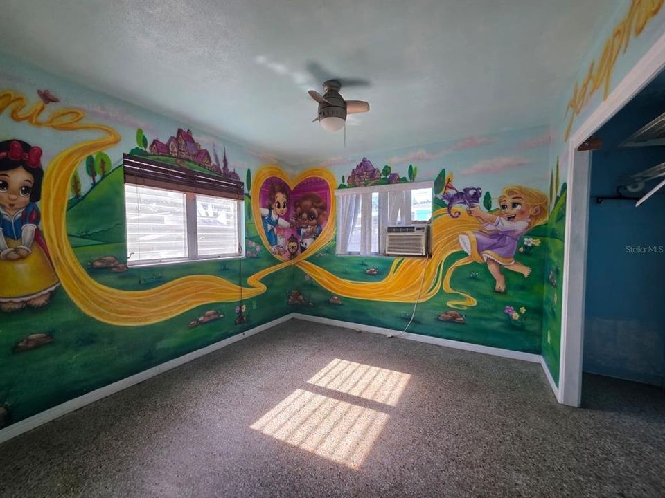 En Venta: $299,900 (2 camas, 1 baños, 1114 Pies cuadrados)
