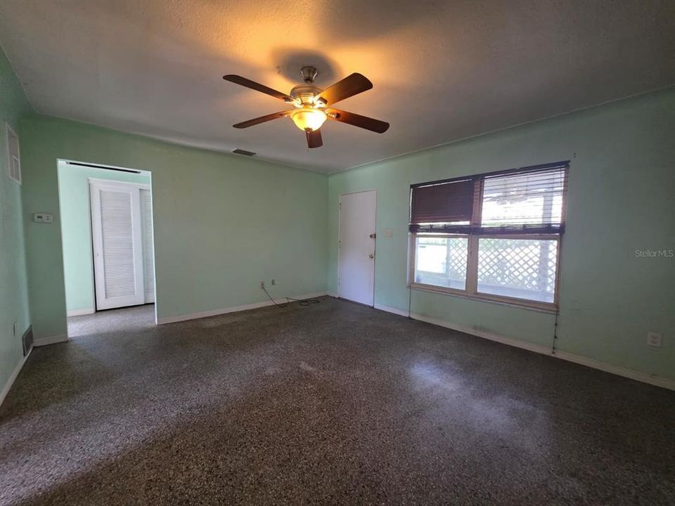 En Venta: $299,900 (2 camas, 1 baños, 1114 Pies cuadrados)