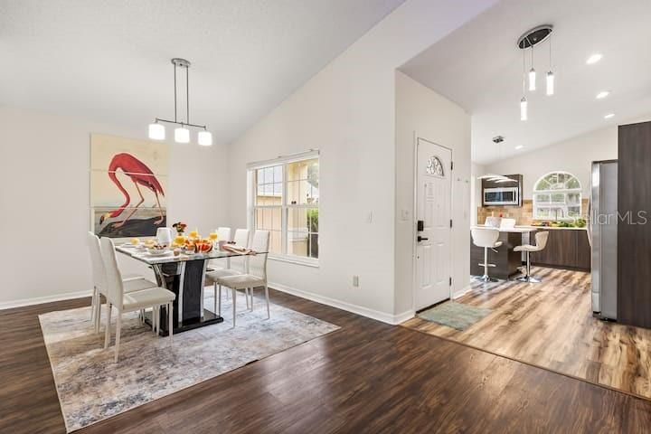 En Venta: $479,990 (4 camas, 3 baños, 1791 Pies cuadrados)