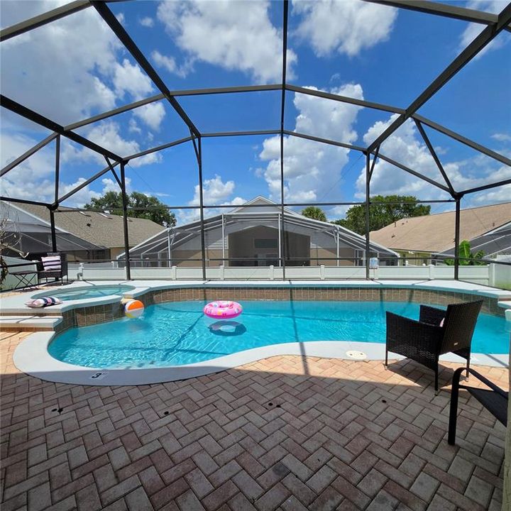En Venta: $479,990 (4 camas, 3 baños, 1791 Pies cuadrados)