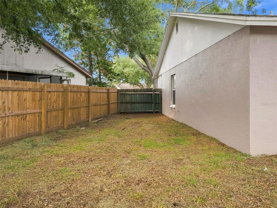 На продажу: $397,500 (4 спален, 2 ванн, 1458 Квадратных фут)