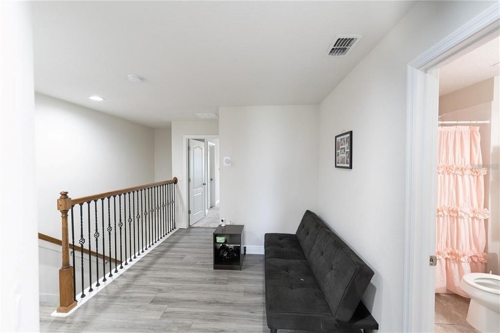 For Rent: $2,250 (3 beds, 2 baths, 1747 Square Feet)