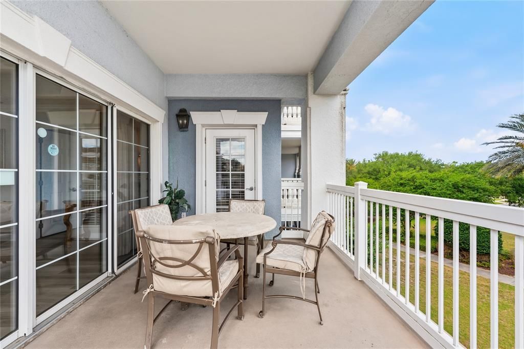 For Rent: $3,000 (3 beds, 3 baths, 1755 Square Feet)