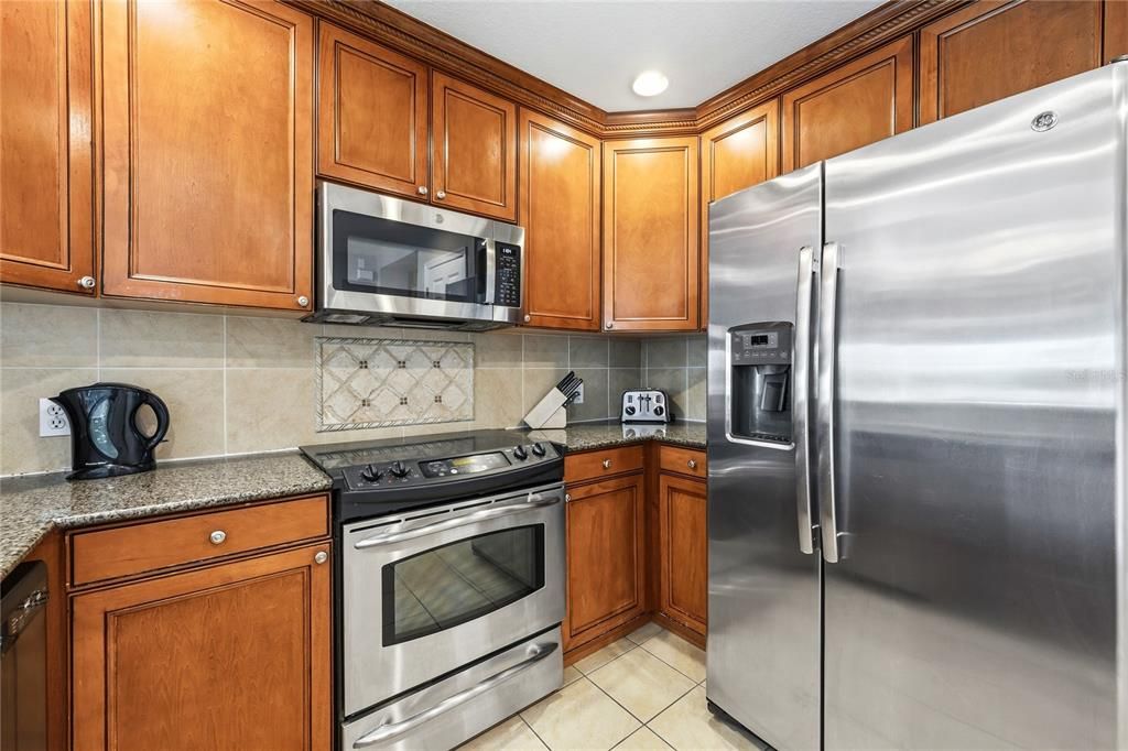 For Rent: $3,000 (3 beds, 3 baths, 1755 Square Feet)
