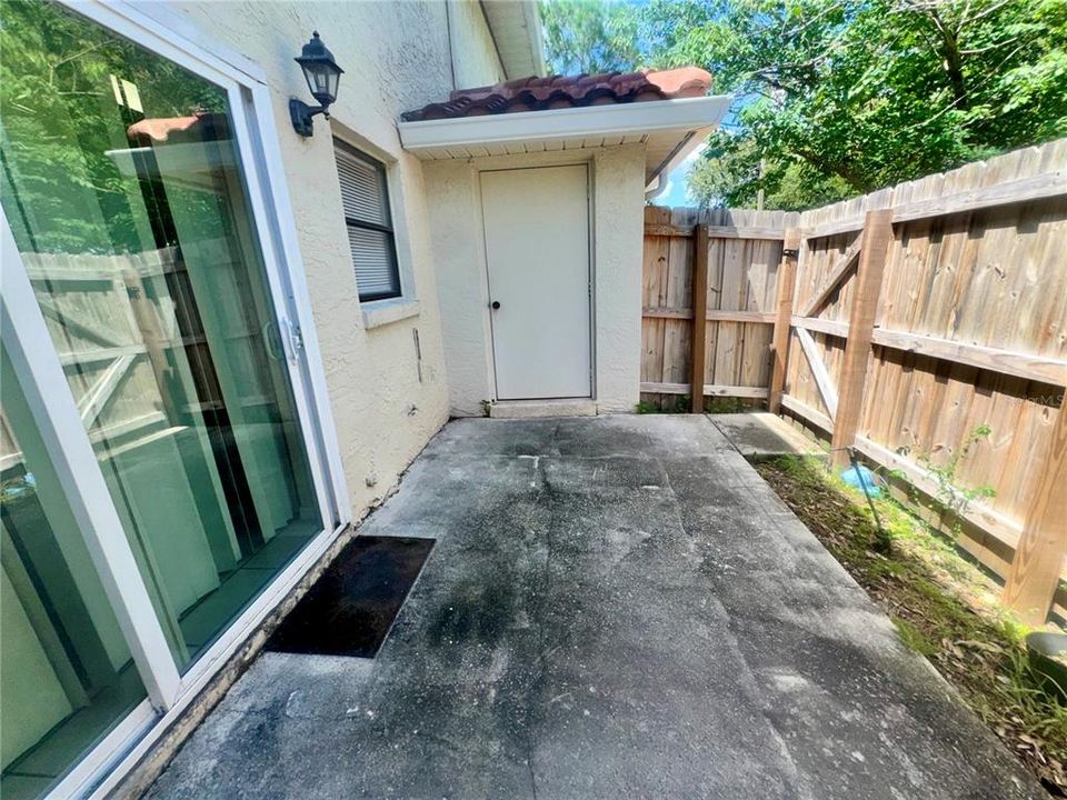 For Rent: $1,695 (2 beds, 2 baths, 1104 Square Feet)