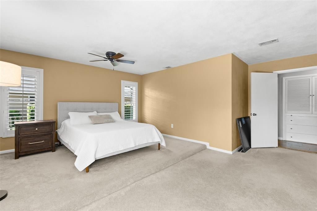Active With Contract: $675,000 (3 beds, 3 baths, 2042 Square Feet)