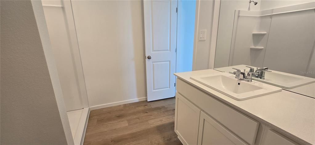 В аренду: $2,300 (3 спален, 2 ванн, 1424 Квадратных фут)