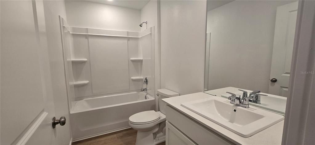 В аренду: $2,300 (3 спален, 2 ванн, 1424 Квадратных фут)