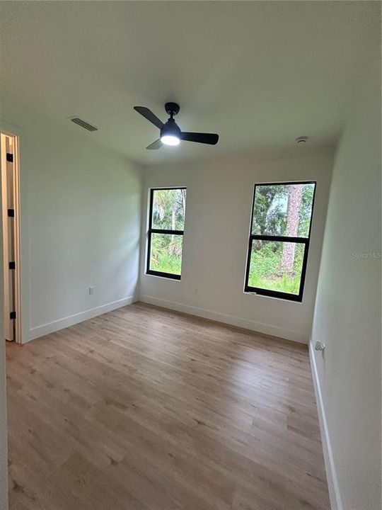 En Renta: $1,995 (4 camas, 3 baños, 1648 Pies cuadrados)