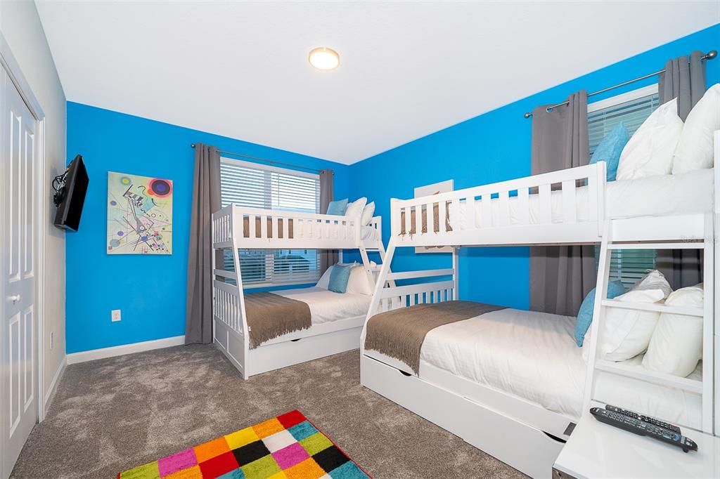 En Venta: $588,900 (5 camas, 5 baños, 2996 Pies cuadrados)
