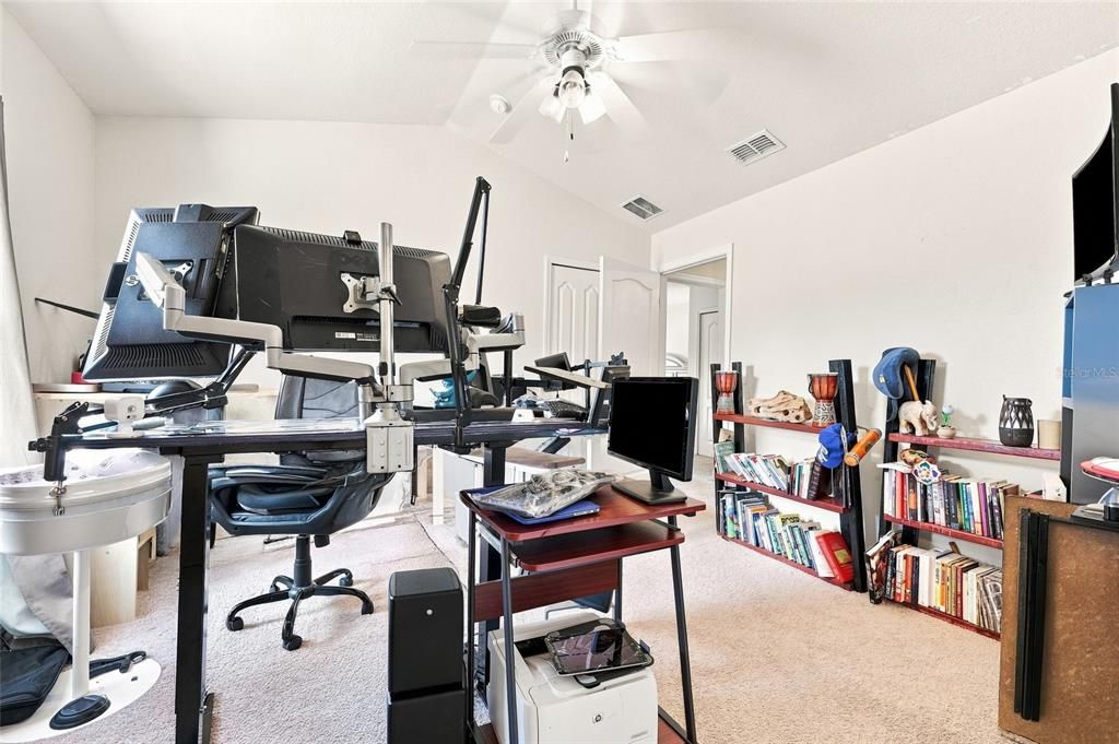 For Sale: $400,000 (5 beds, 4 baths, 2314 Square Feet)