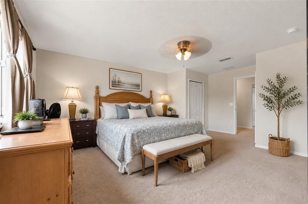 For Sale: $400,000 (5 beds, 4 baths, 2314 Square Feet)