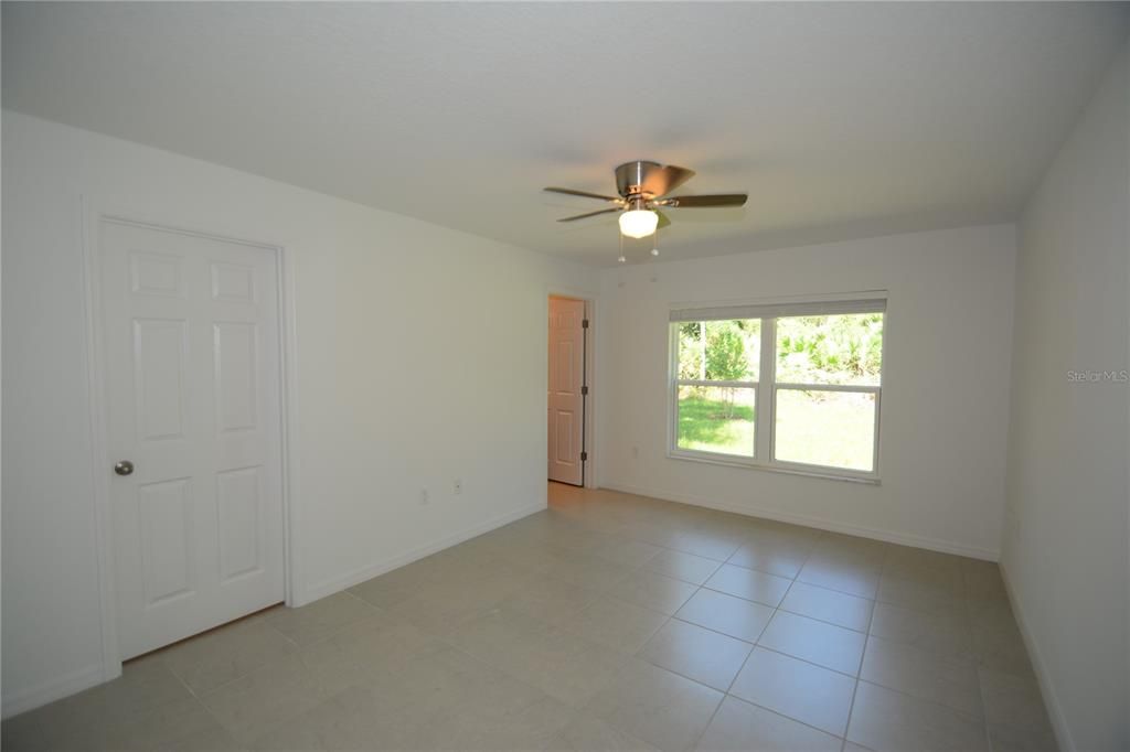 For Sale: $485,000 (6 beds, 0 baths, 2422 Square Feet)