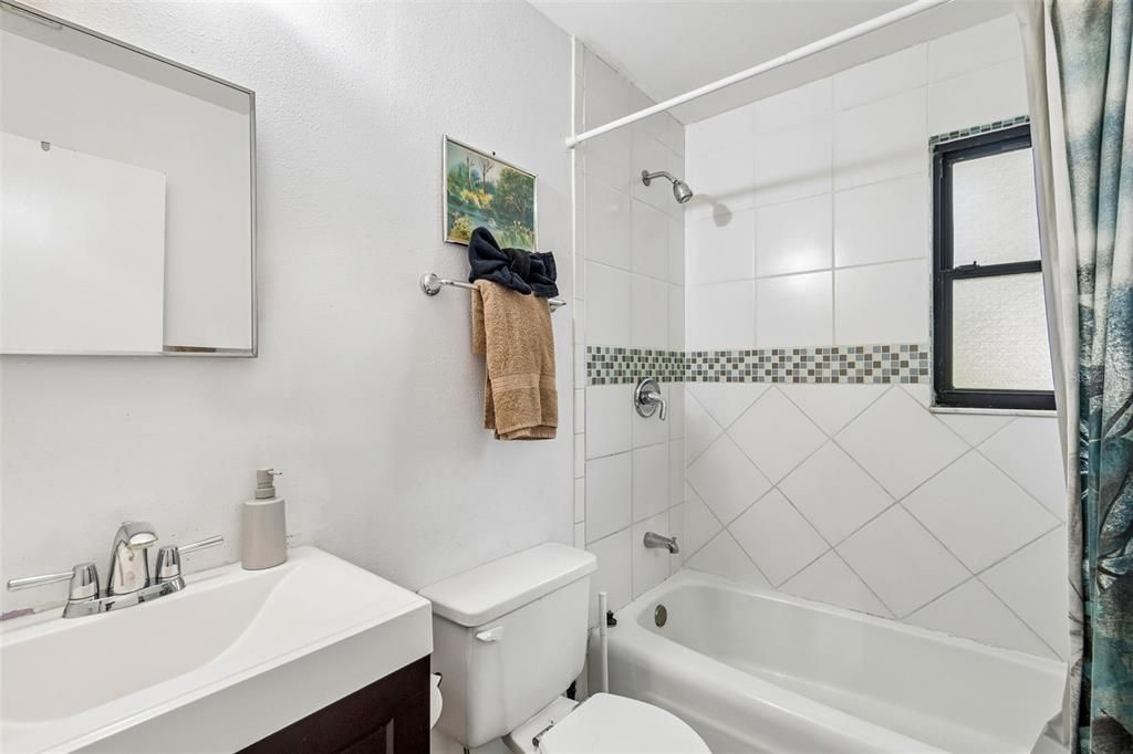 En Venta: $680,000 (6 camas, 5 baños, 3426 Pies cuadrados)