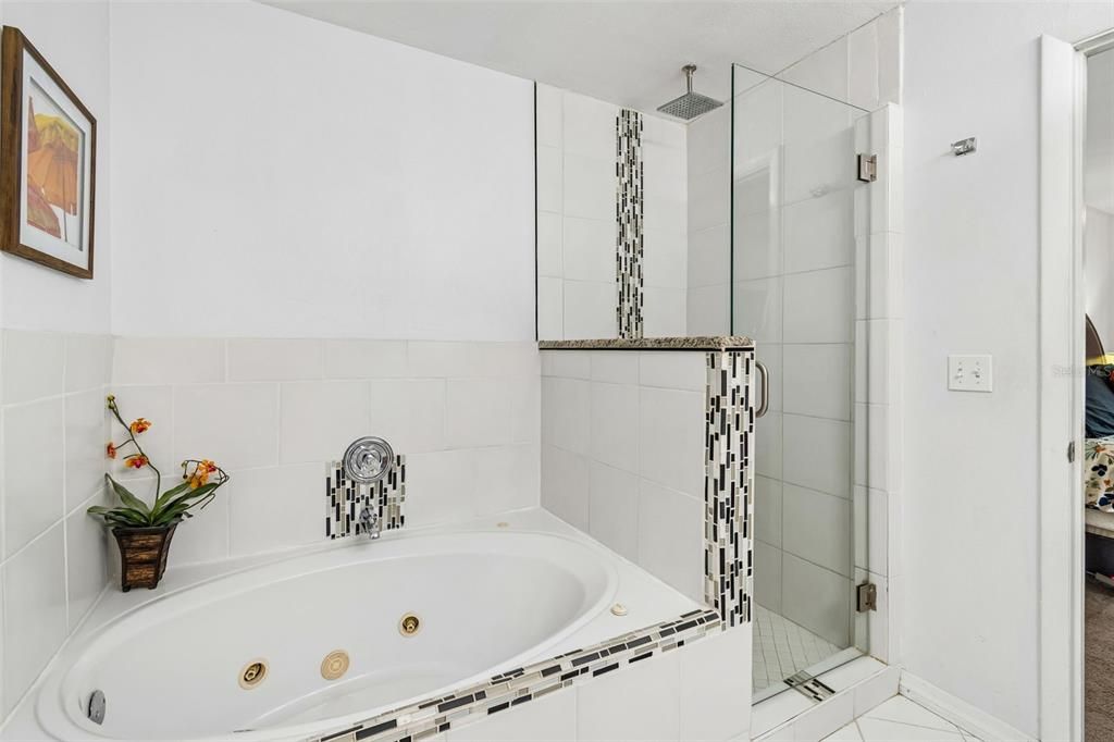 En Venta: $680,000 (6 camas, 5 baños, 3426 Pies cuadrados)