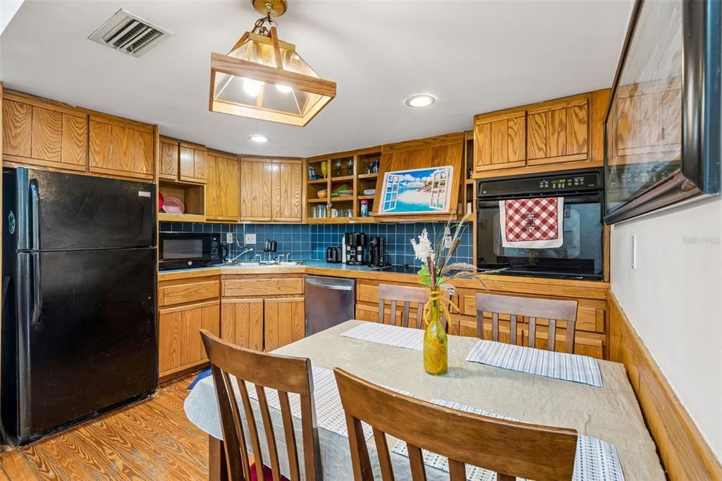 En Venta: $680,000 (6 camas, 5 baños, 3426 Pies cuadrados)