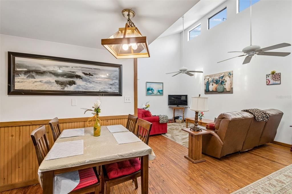 En Venta: $680,000 (6 camas, 5 baños, 3426 Pies cuadrados)