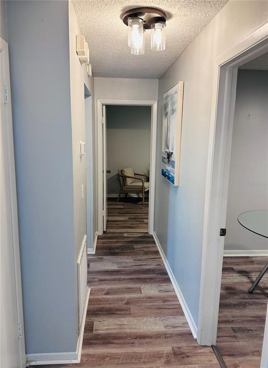 For Sale: $354,900 (3 beds, 1 baths, 901 Square Feet)