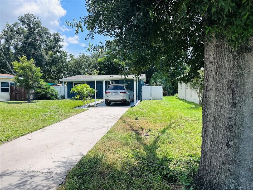 For Sale: $354,900 (3 beds, 1 baths, 901 Square Feet)