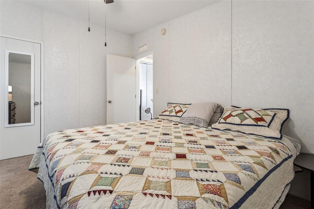 For Sale: $230,000 (3 beds, 2 baths, 1512 Square Feet)