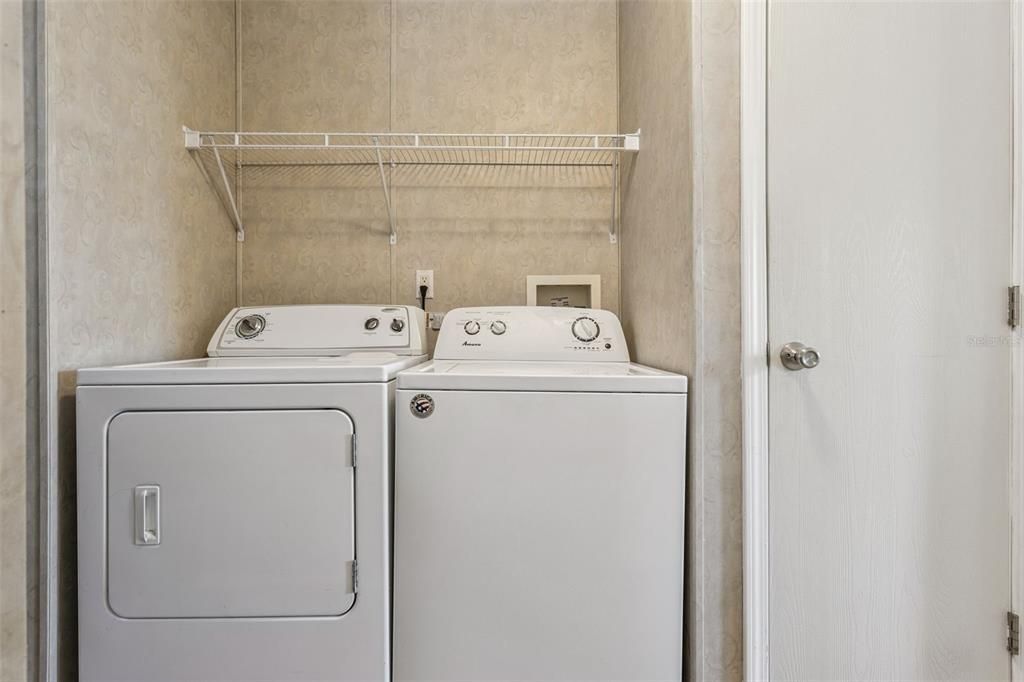 For Sale: $230,000 (3 beds, 2 baths, 1512 Square Feet)