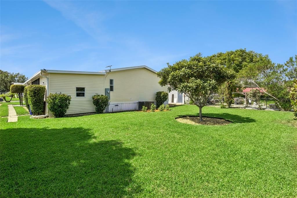 For Sale: $230,000 (3 beds, 2 baths, 1512 Square Feet)