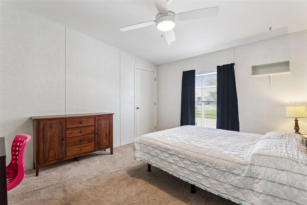 For Sale: $230,000 (3 beds, 2 baths, 1512 Square Feet)