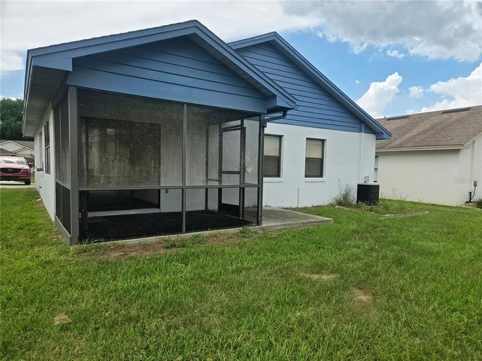 For Sale: $190,000 (2 beds, 2 baths, 1203 Square Feet)