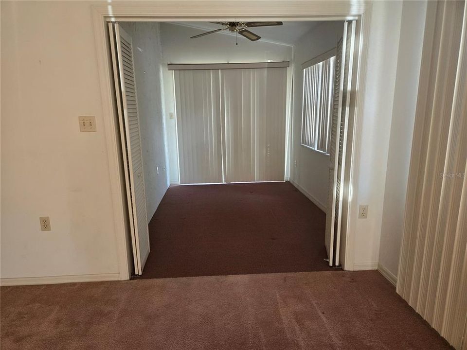 For Sale: $190,000 (2 beds, 2 baths, 1203 Square Feet)