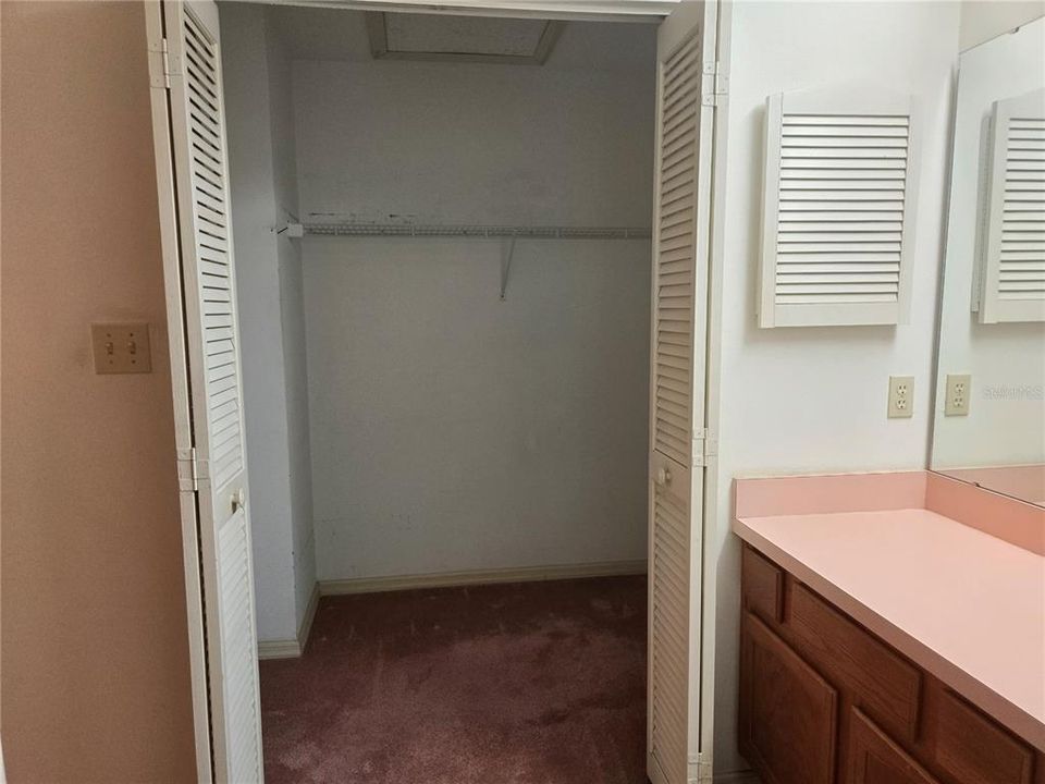 For Sale: $190,000 (2 beds, 2 baths, 1203 Square Feet)