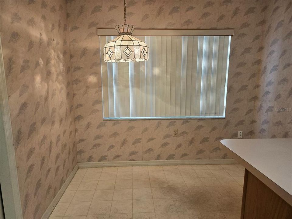 For Sale: $190,000 (2 beds, 2 baths, 1203 Square Feet)