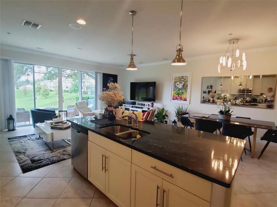 For Rent: $2,495 (3 beds, 2 baths, 1872 Square Feet)