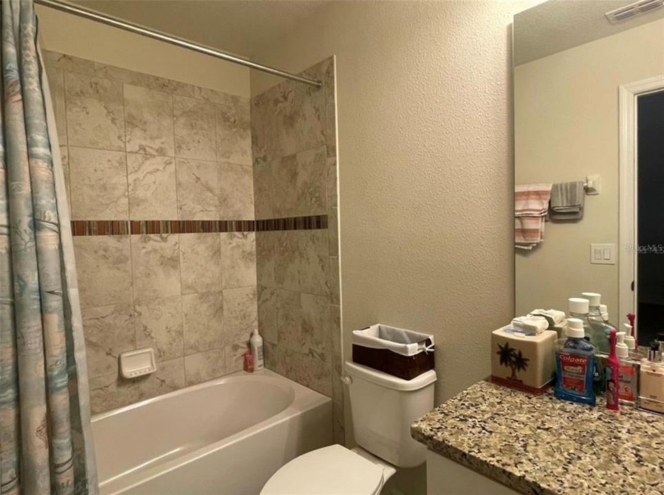 For Rent: $2,495 (3 beds, 2 baths, 1872 Square Feet)