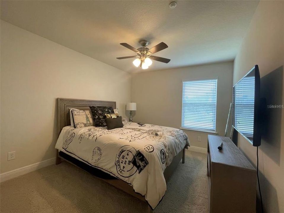 For Rent: $2,495 (3 beds, 2 baths, 1872 Square Feet)