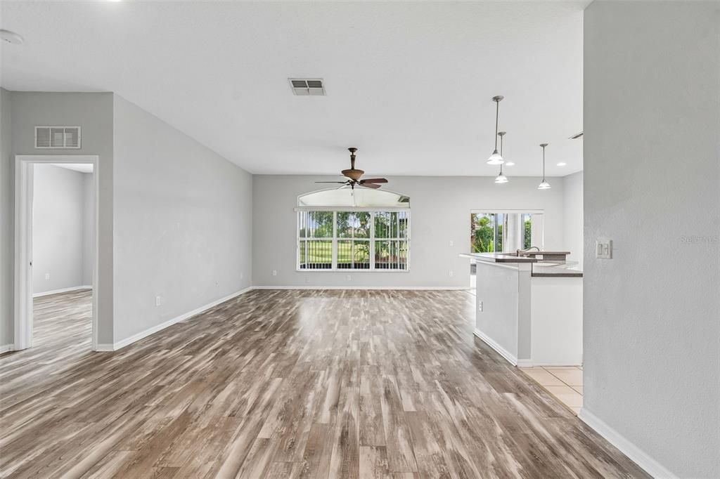For Rent: $2,600 (3 beds, 2 baths, 1530 Square Feet)
