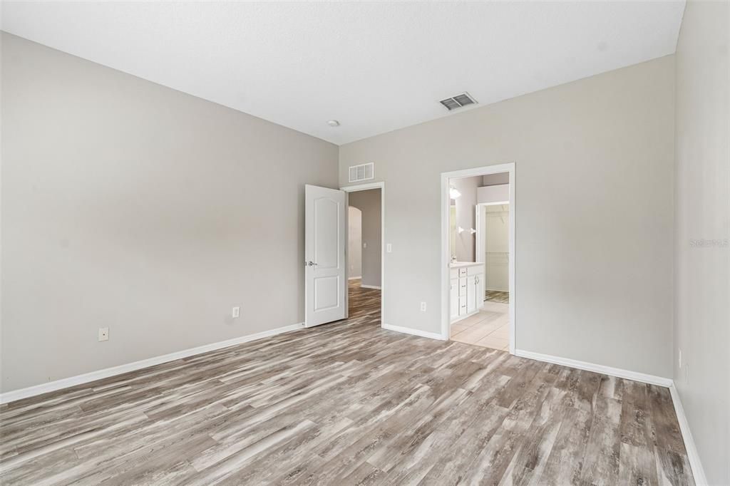 For Rent: $2,600 (3 beds, 2 baths, 1530 Square Feet)