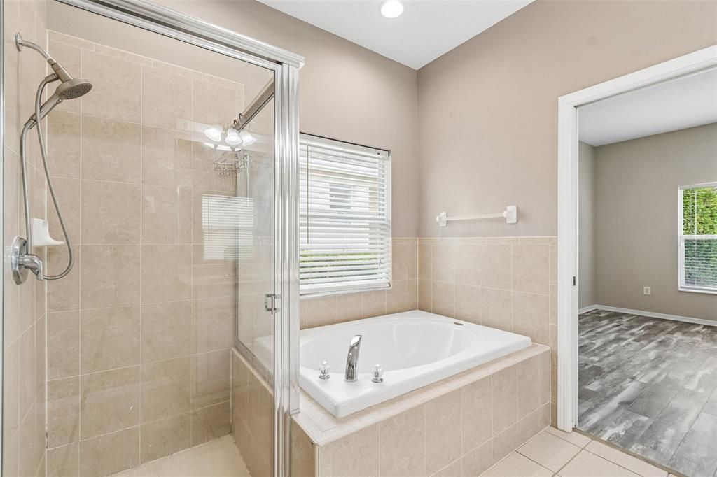 For Rent: $2,600 (3 beds, 2 baths, 1530 Square Feet)