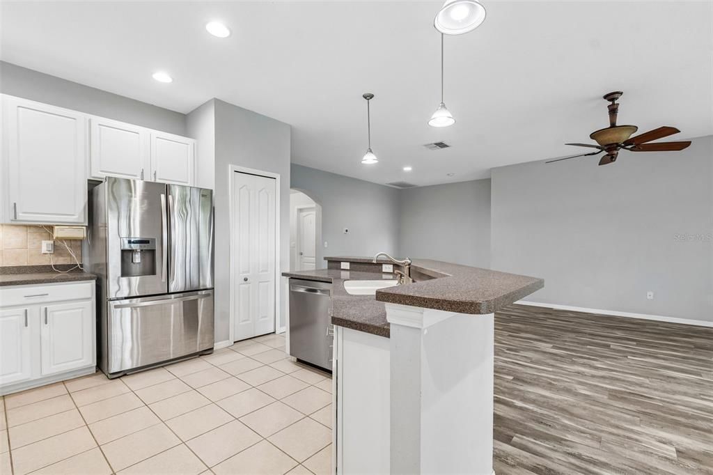 For Rent: $2,600 (3 beds, 2 baths, 1530 Square Feet)