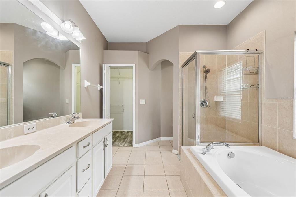 For Rent: $2,600 (3 beds, 2 baths, 1530 Square Feet)