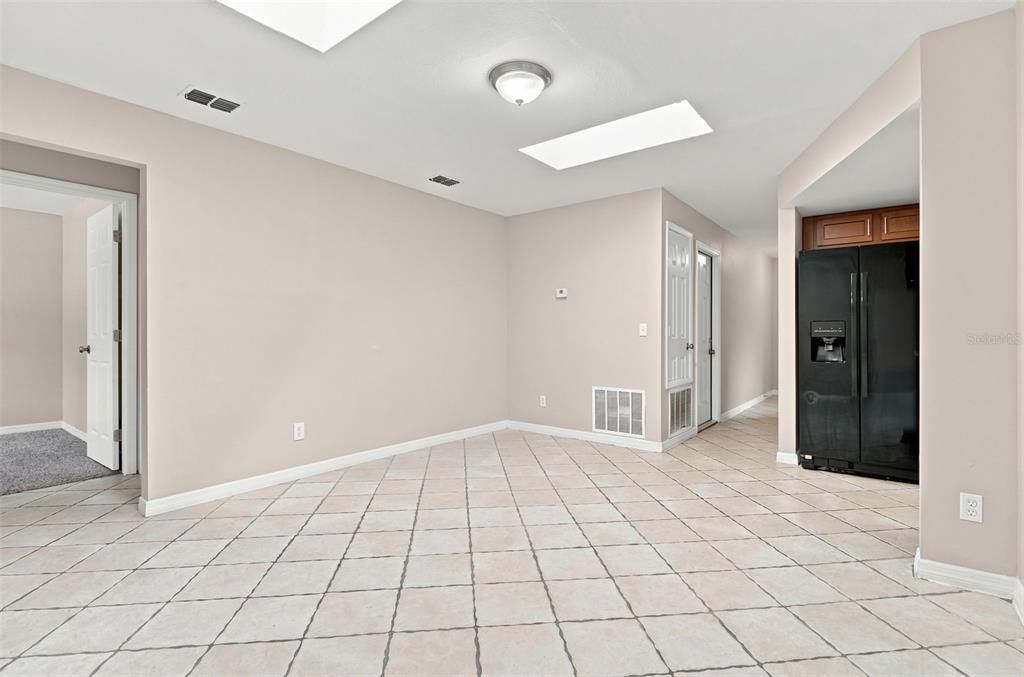 На продажу: $399,900 (3 спален, 2 ванн, 1519 Квадратных фут)