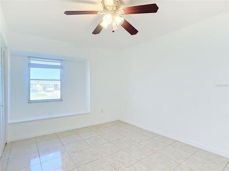 Active With Contract: $219,990 (3 beds, 2 baths, 1555 Square Feet)