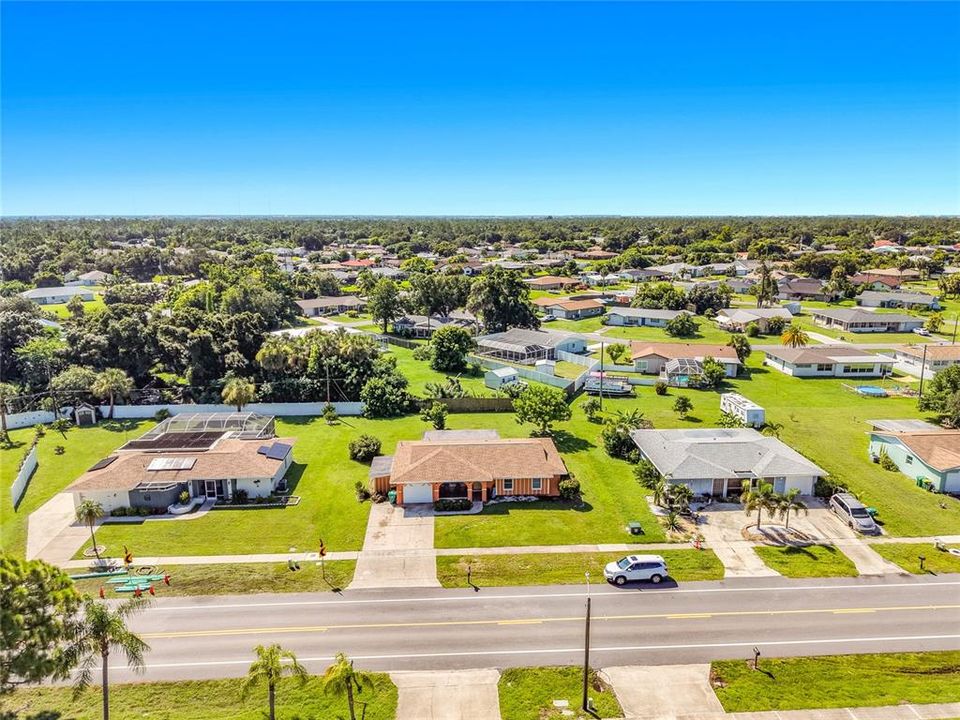 Active With Contract: $219,990 (3 beds, 2 baths, 1555 Square Feet)
